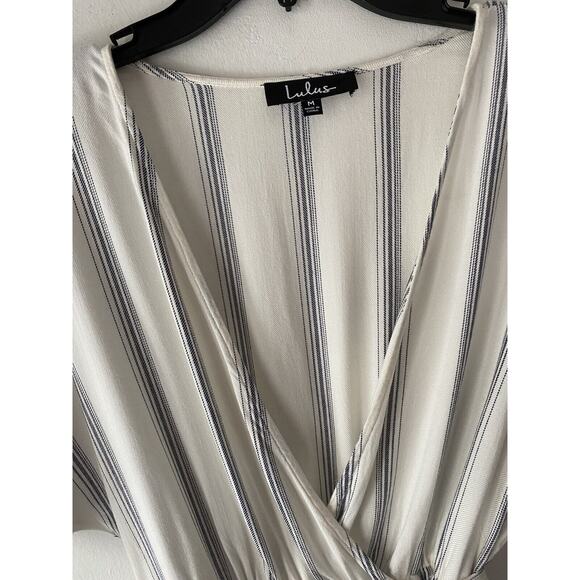 Lulus Striped Romper SZ M Faux Wrap Classic‎ Vacation Sexy Coquette Girl - Picture 3 of 8